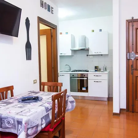 Casa Vacanze Tosca 4 아파트 피사