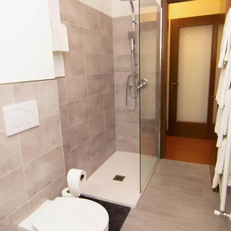 아파트 Casa Vacanze Tosca 4